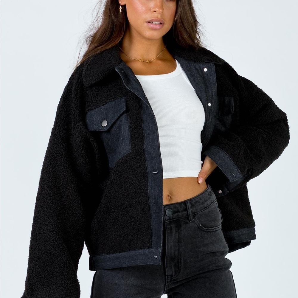 NWOT Princess Polly Black Oda Jacket